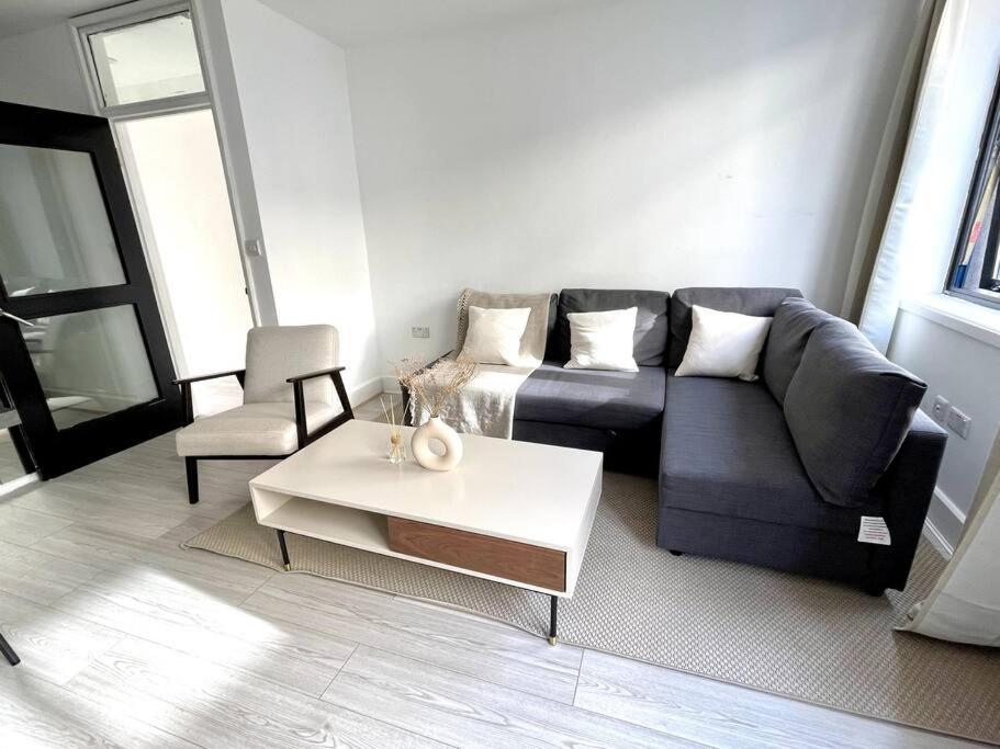 2 Bedroom Central London Apartment Modern And Stylish المظهر الخارجي الصورة