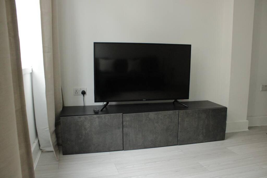 2 Bedroom Central London Apartment Modern And Stylish المظهر الخارجي الصورة