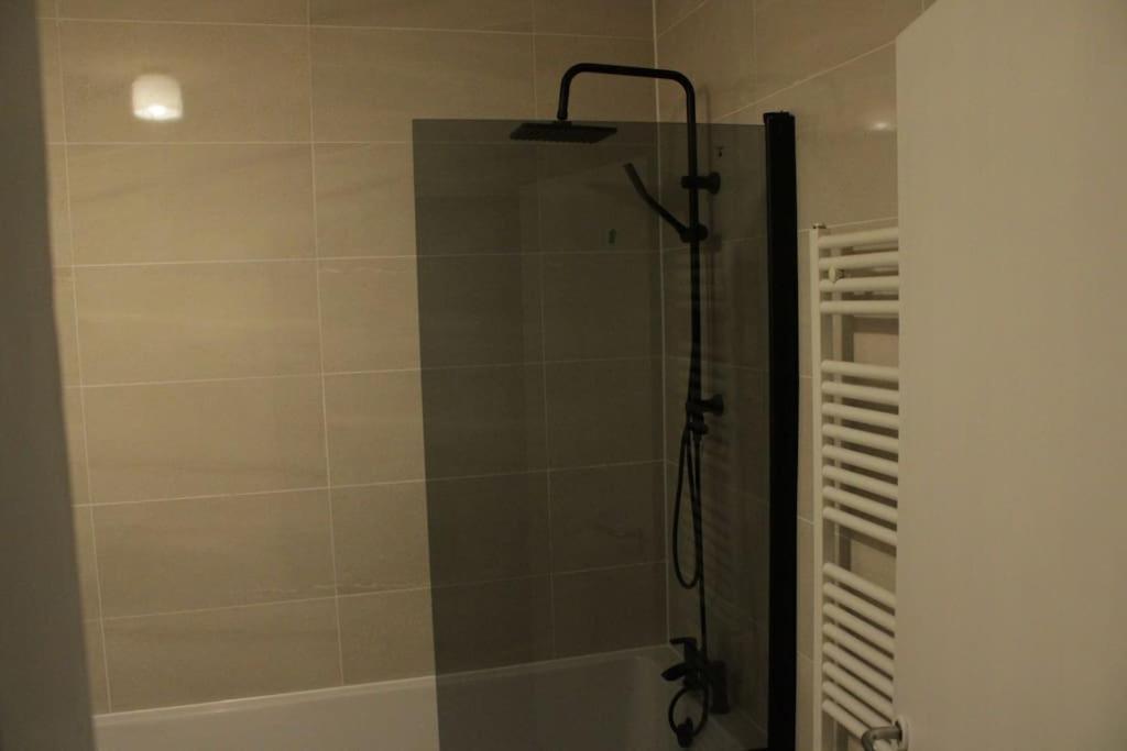 2 Bedroom Central London Apartment Modern And Stylish المظهر الخارجي الصورة